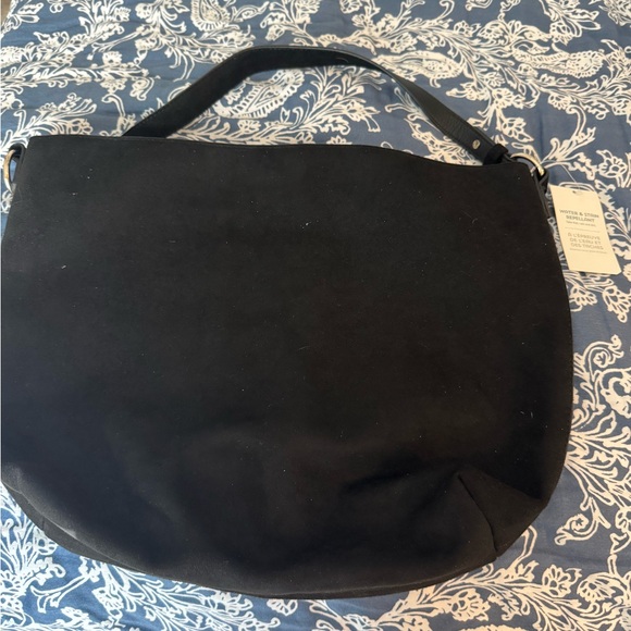 Handbags - Black Women's Shoulder Bag - Unbranded Classic Tote